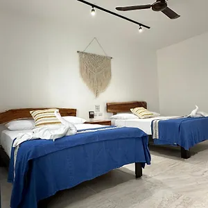 Hotel Plaza Nardos, Playa del Carmen